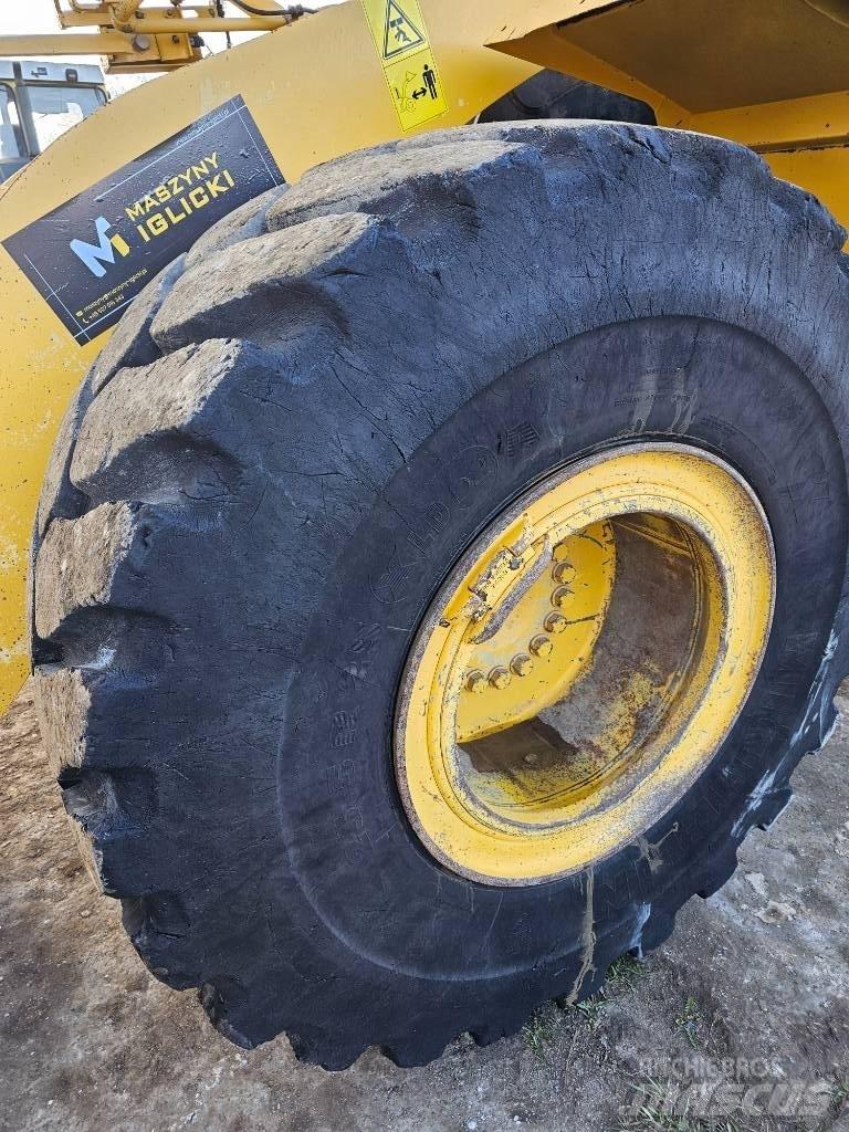 Komatsu WA 380-6 Wheel Loaders
