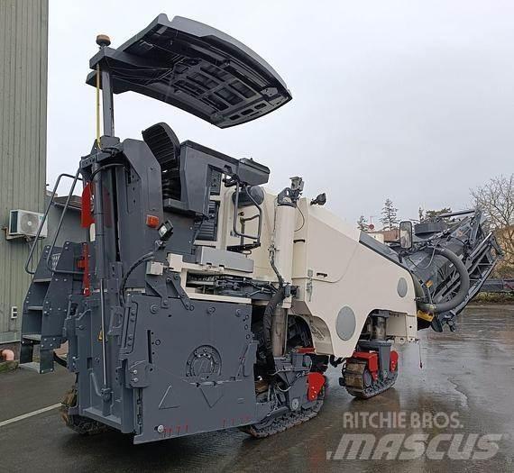 Wirtgen W100 Fi Concrete Block Machines
