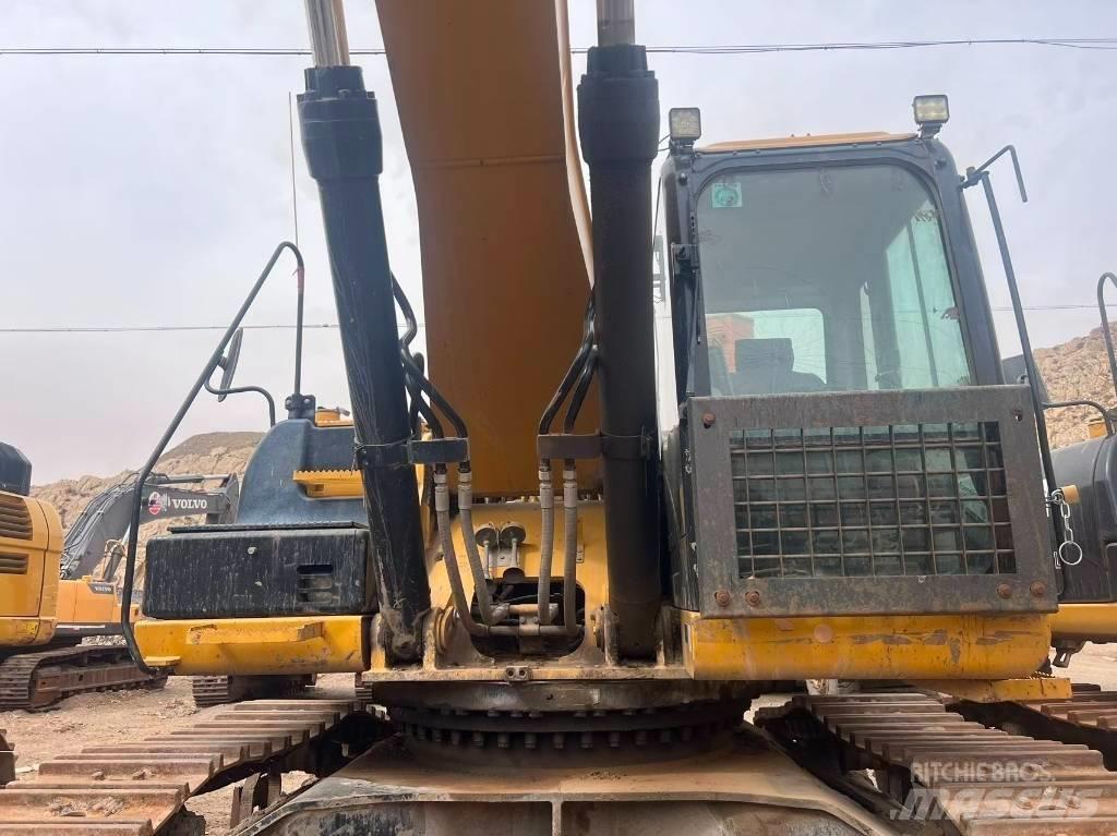 CAT 340D2L Crawler Excavators