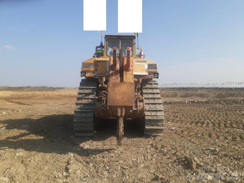 CAT D 9 N Crawler dozers