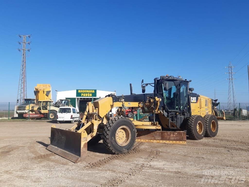 CAT 120 M 2 Motor Graders