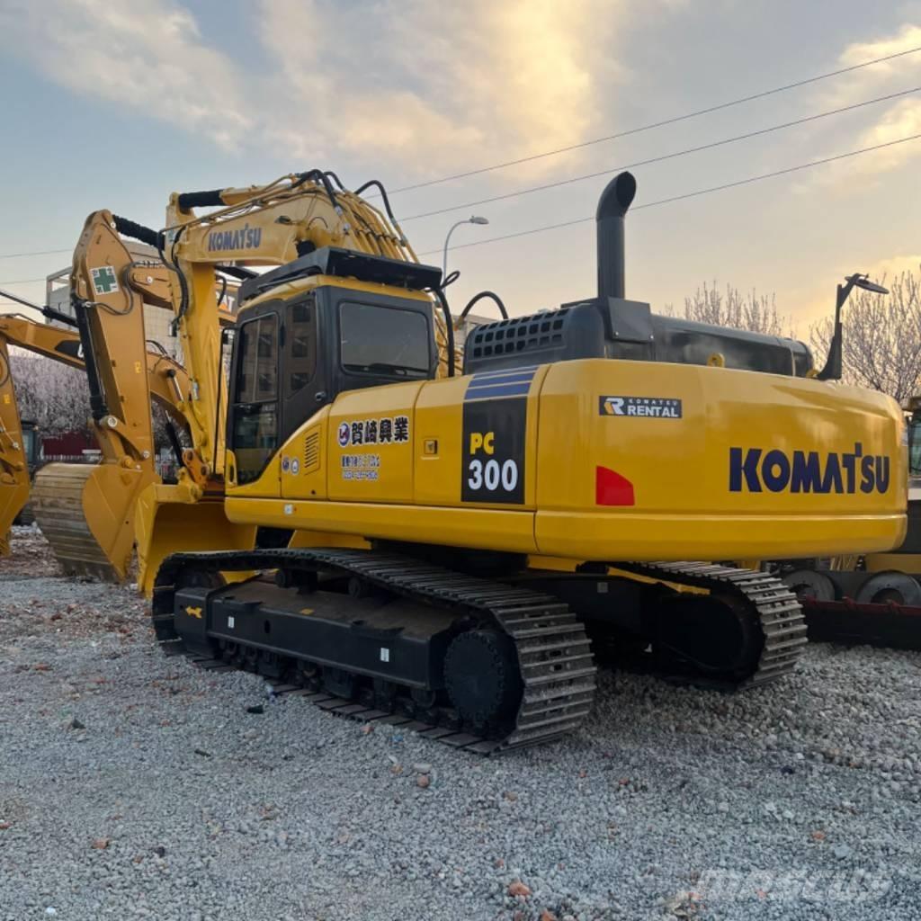 Komatsu PC300 Crawler Excavators