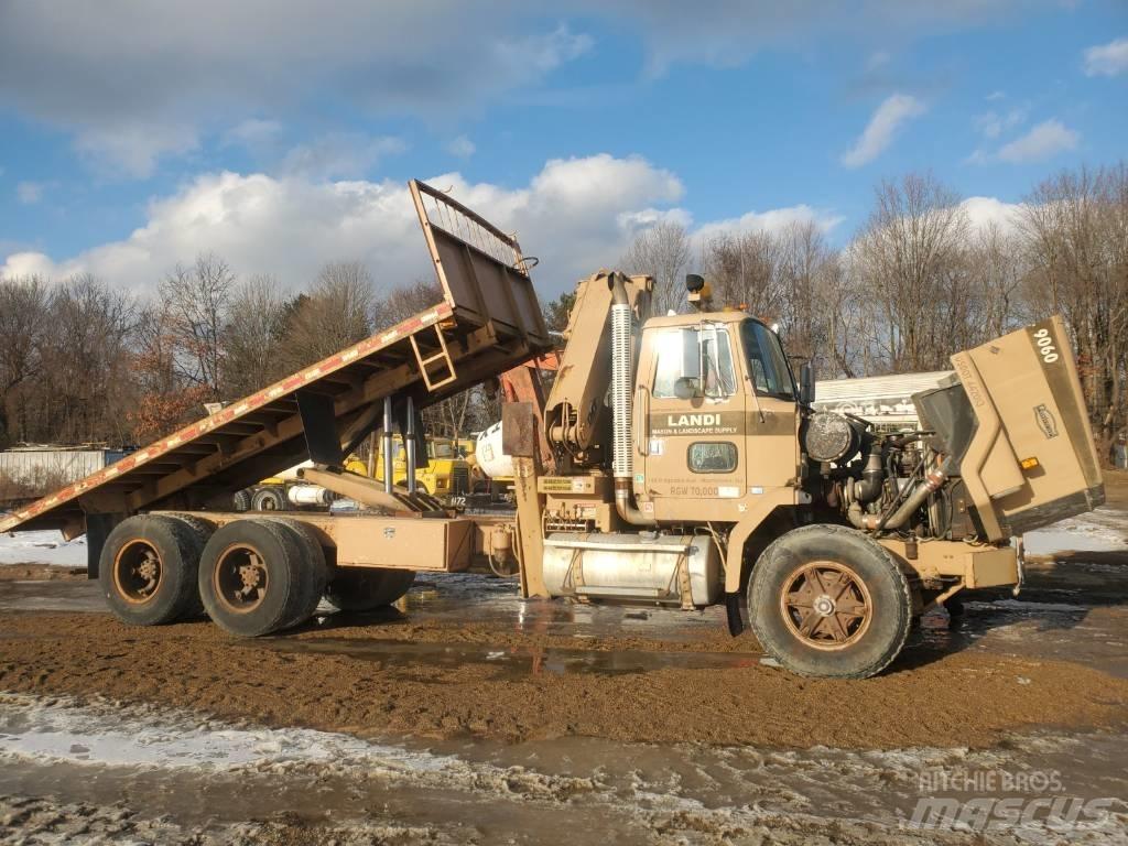 Autocar ACL64B Dump Trucks