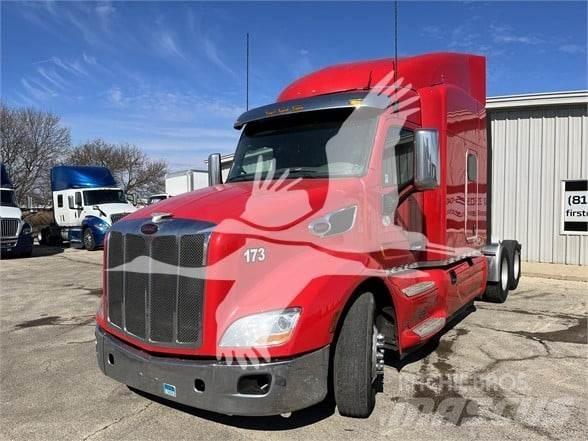 Peterbilt 579 Conventional Trucks / Tractor Trucks