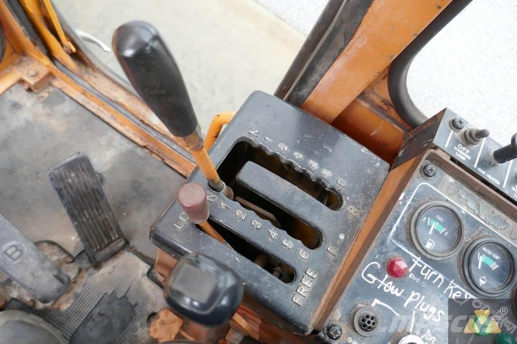Mitsubishi MG300 Motor Graders