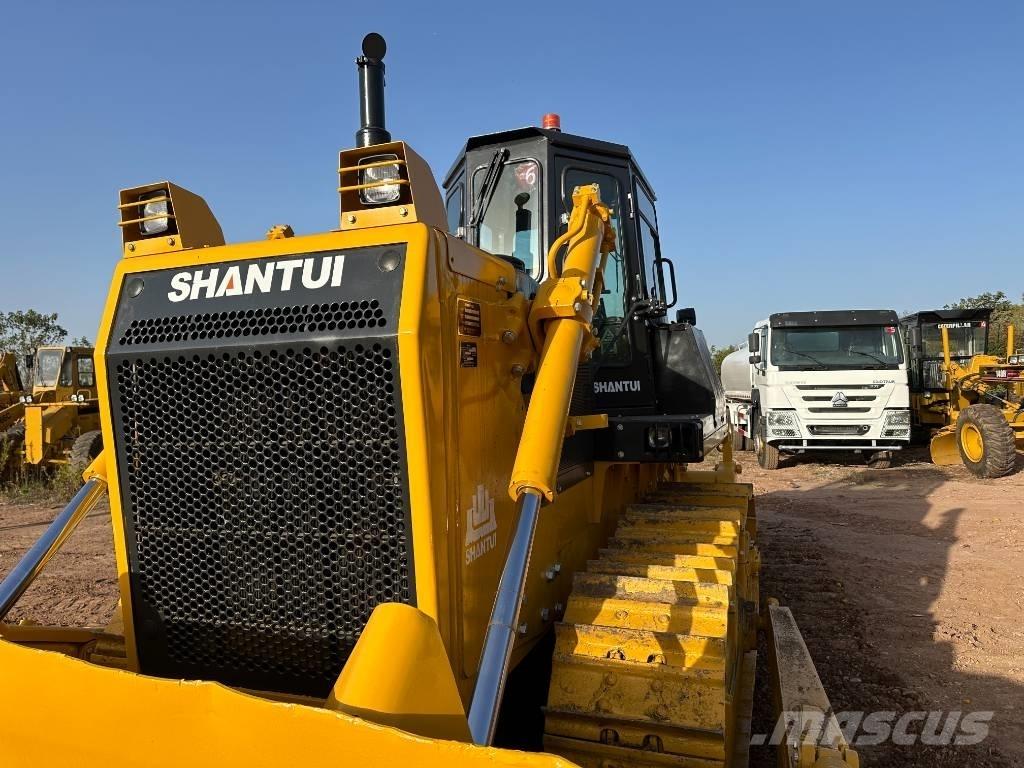 Shantui SD22 Crawler dozers