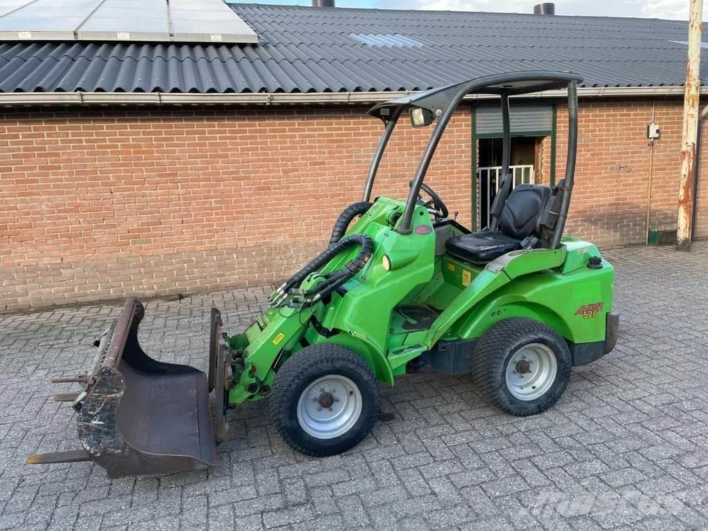 Avant 520 Mini Loader