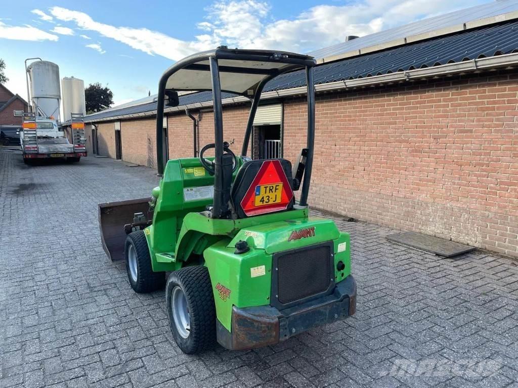 Avant 520 Mini Loader