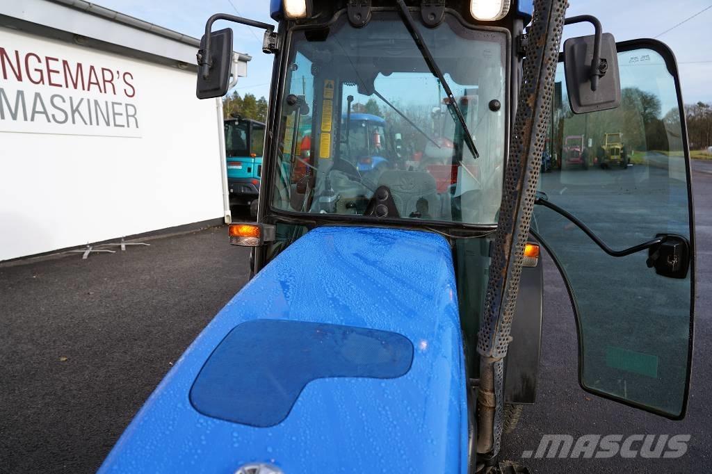 New Holland TN70NA Tractors