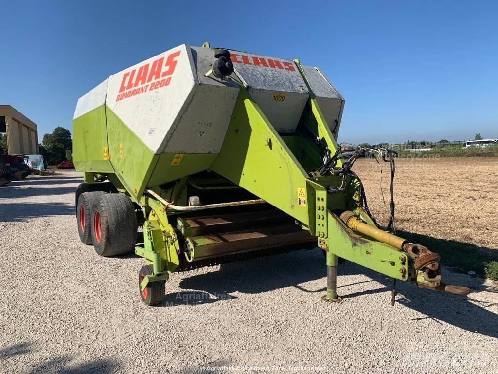 CLAAS Quadrant 2200 Square Balers