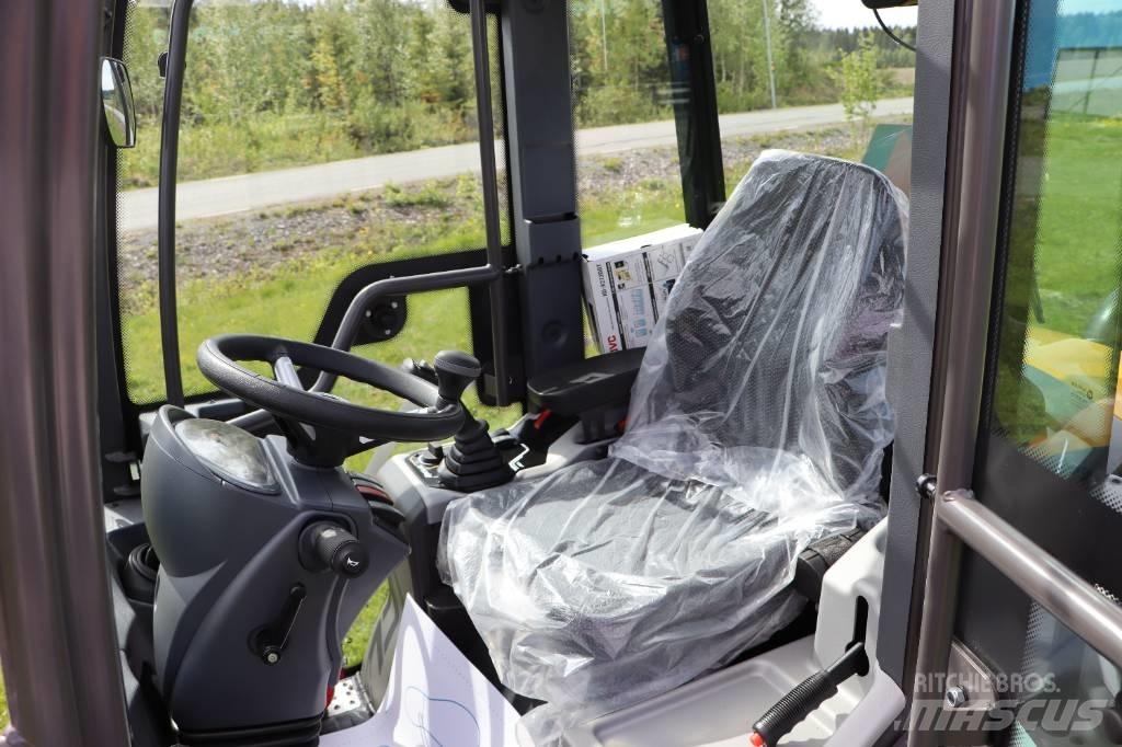 Mecalac MCL8 Mini Loader