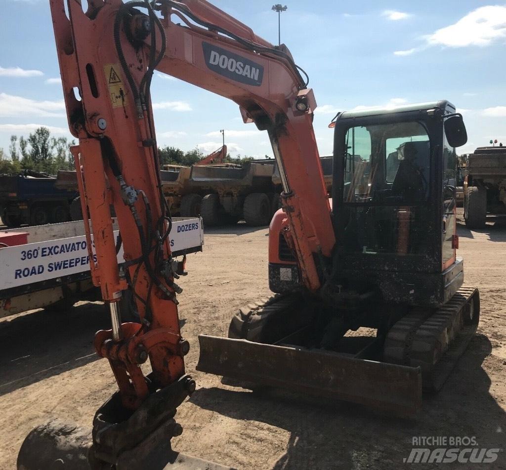 Doosan DX 60 R Mini Excavators <7t (Mini Diggers)