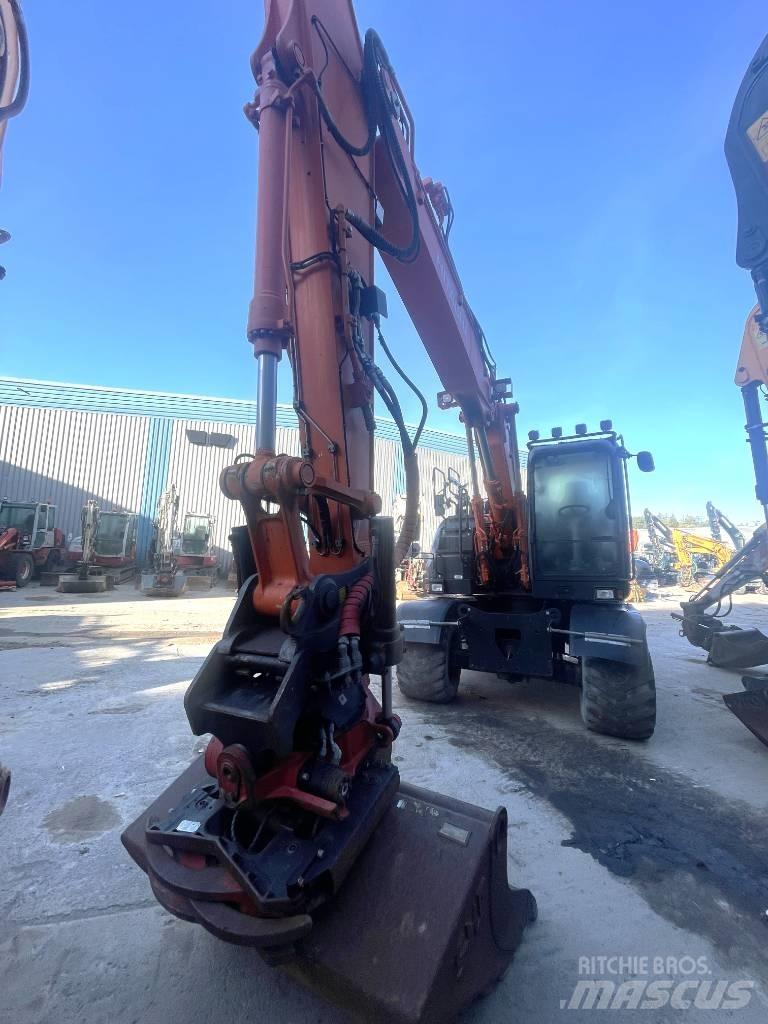Hitachi 140W-6 Wheeled Excavators