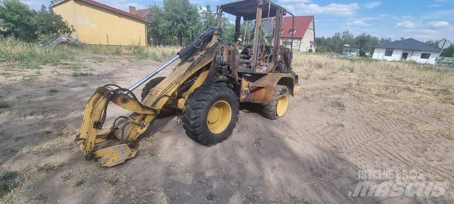 CAT 908 arm Booms and dippers
