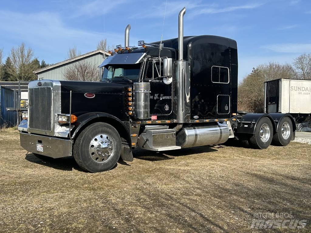 Peterbilt 379 EXT Conventional Trucks / Tractor Trucks