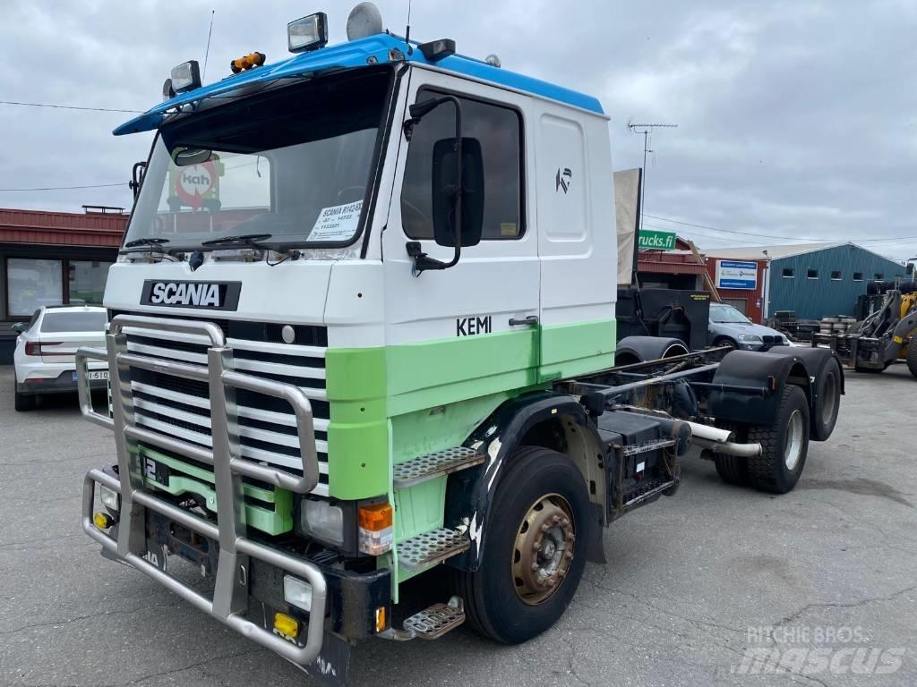 Scania R 142 Cab & Chassis Trucks