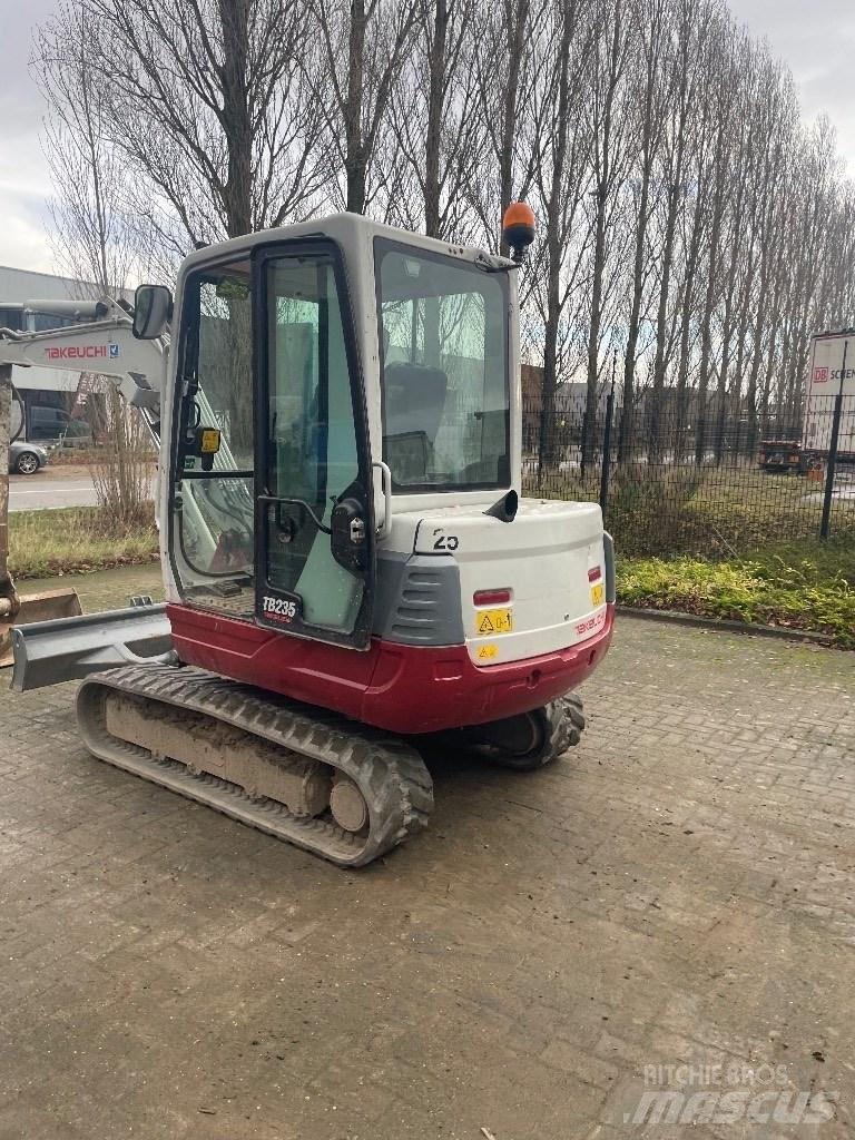 Takeuchi TB 235 Mini Excavators <7t (Mini Diggers)