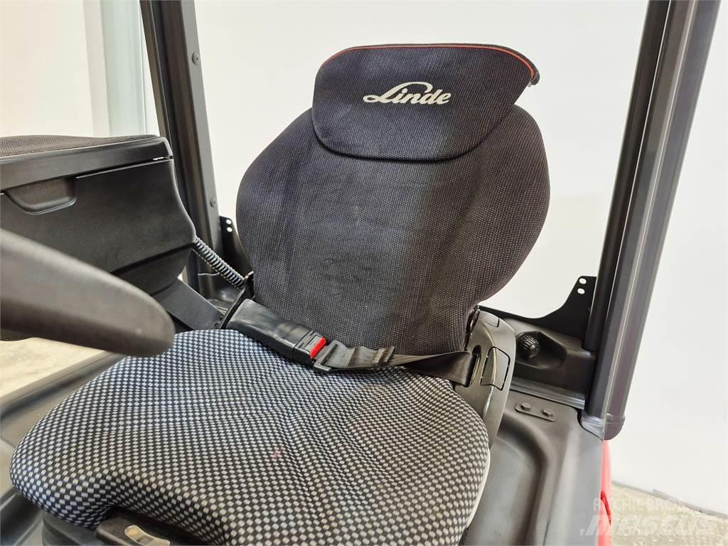 Linde E16C 02 Electric Forklifts