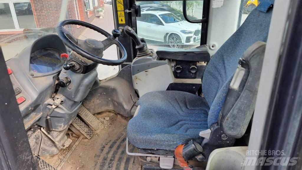 Hitachi ZW 220-6 Wheel Loaders