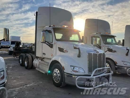 Peterbilt 579 Conventional Trucks / Tractor Trucks