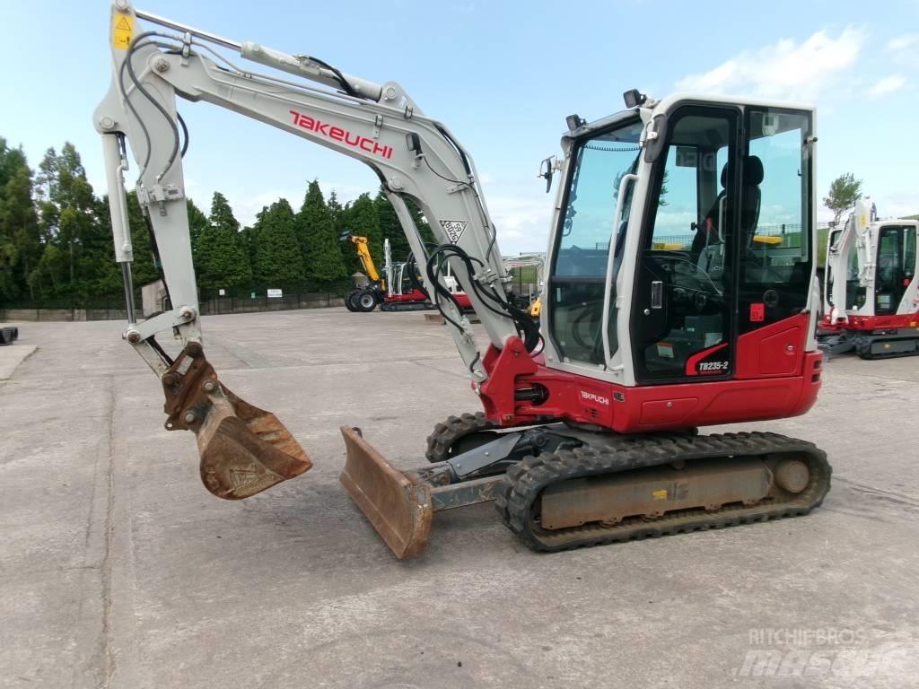 Takeuchi TB235-2 Mini Excavators <7t (Mini Diggers)