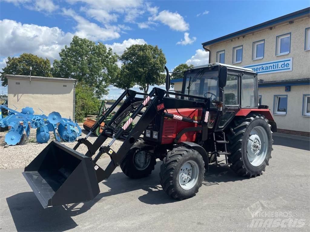 Belarus MTS 820 + FL Tractors