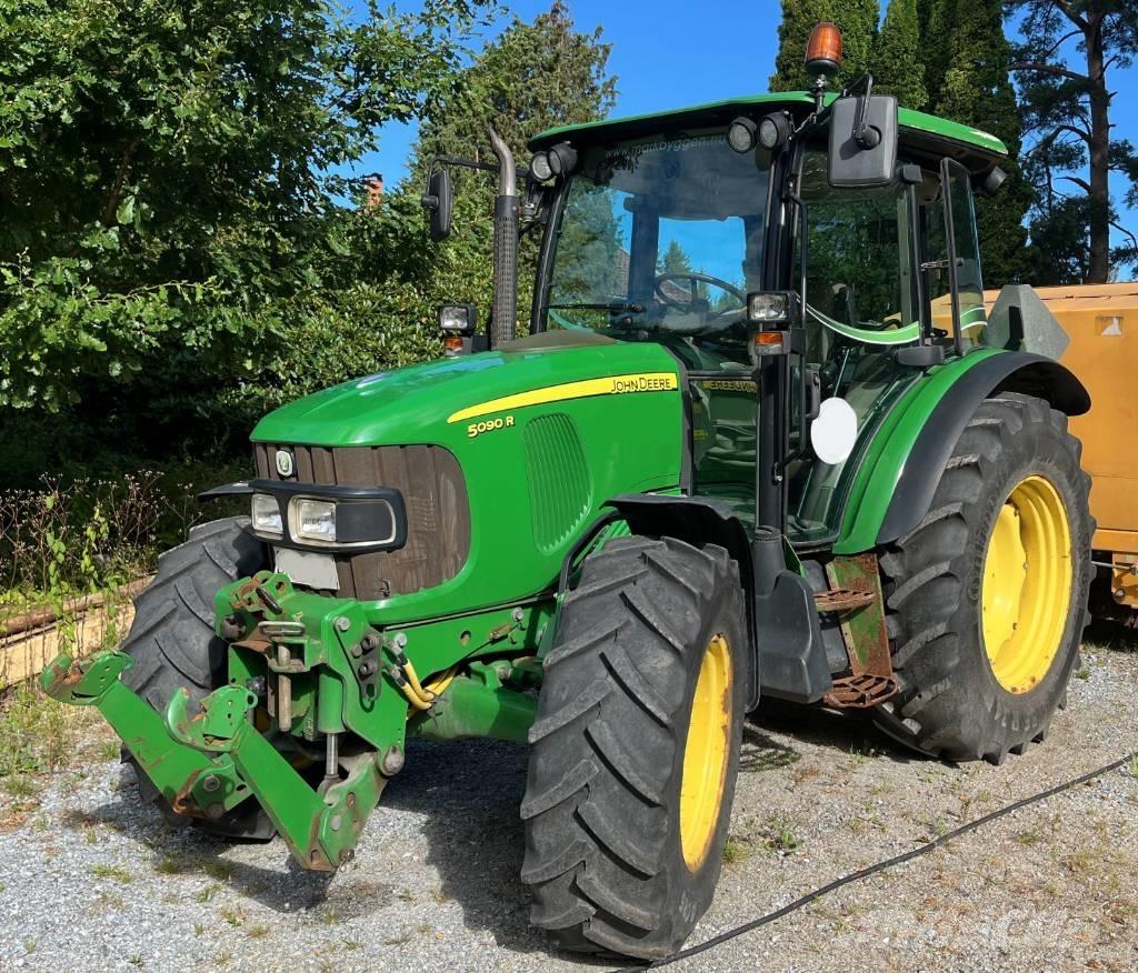 John Deere 5090 R Tractors