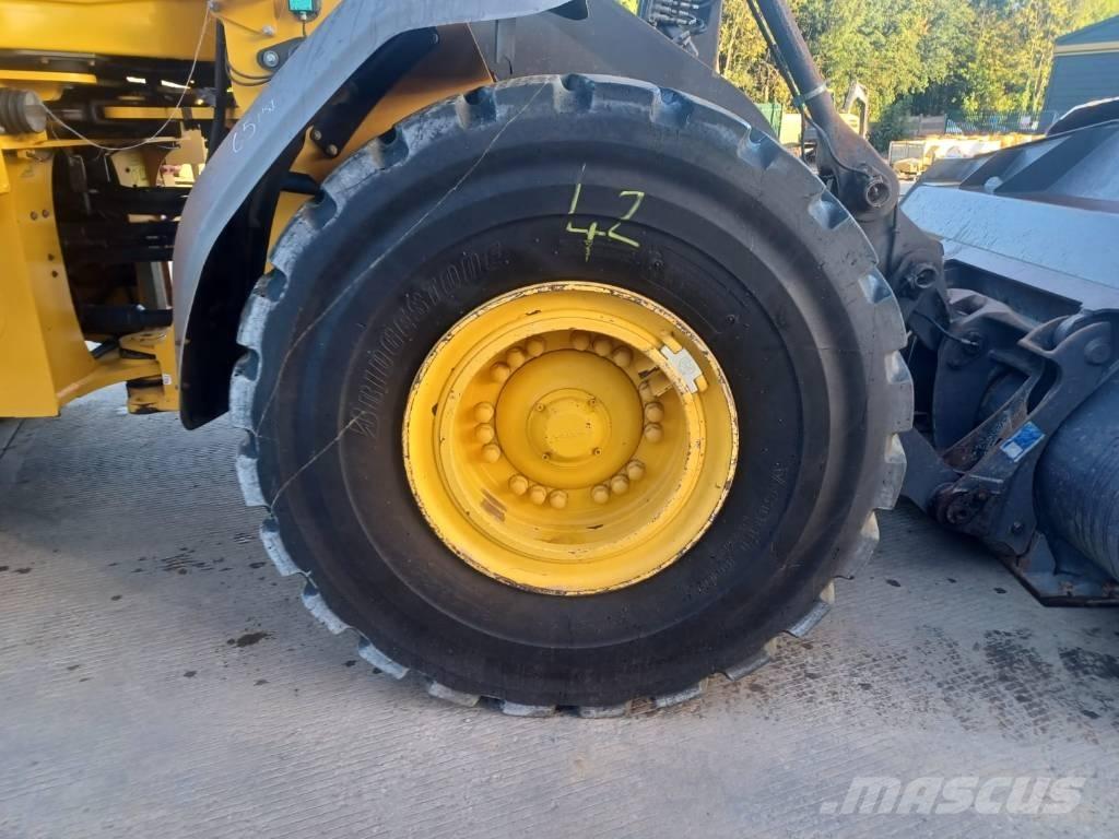Volvo L120H Wheel Loaders