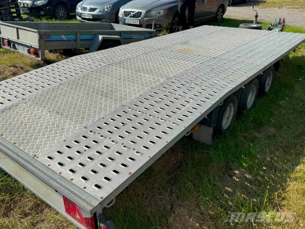 NIEWIADOW 02 Lowboy trailer