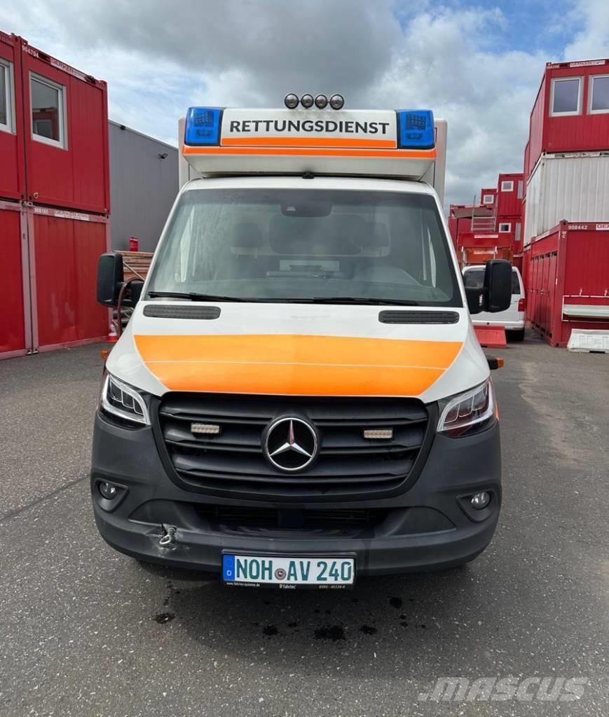 Mercedes-Benz 1000 Ambulances