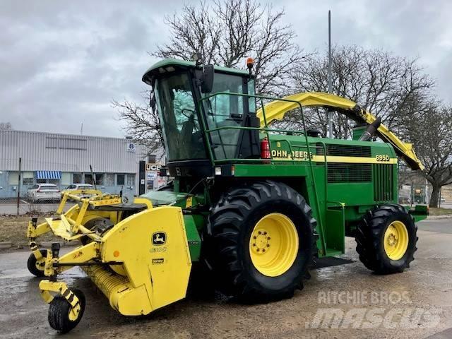 John Deere 6950 Foragers