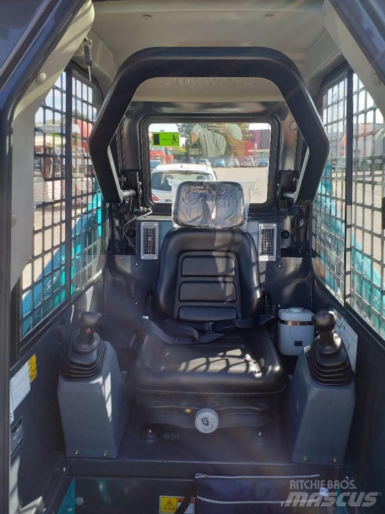 Sunward SWL3230 Skid Steer Loaders