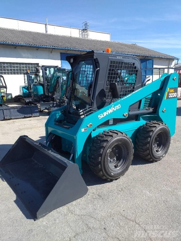 Sunward SWL3230 Skid Steer Loaders
