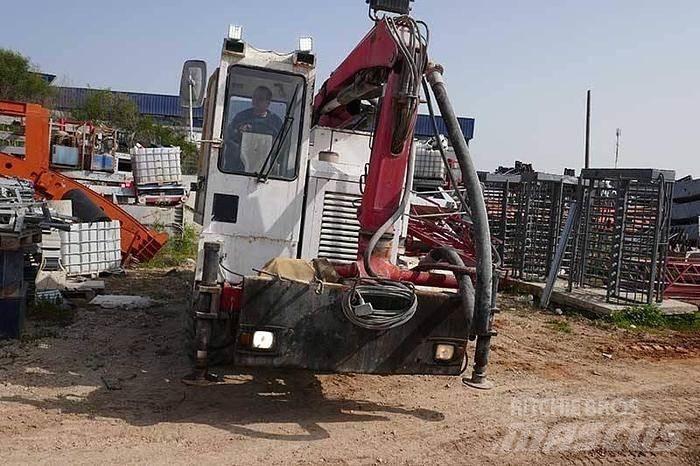 Titan IS26 Concrete Block Machines