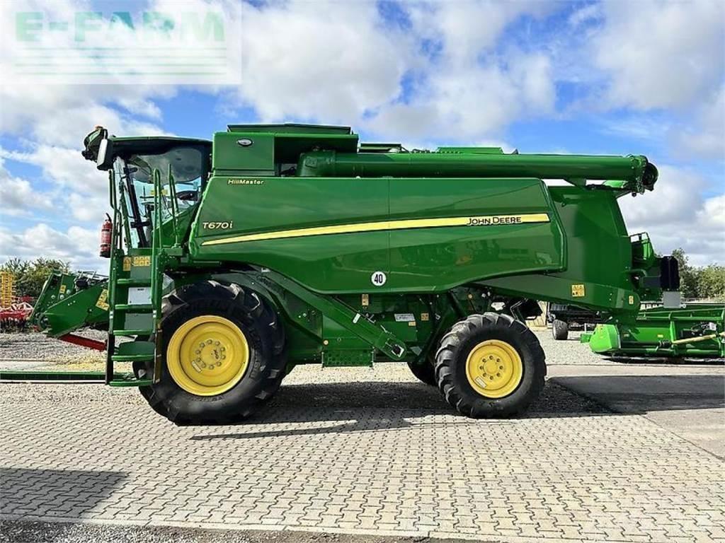 John Deere t670 hm Combine Harvesters