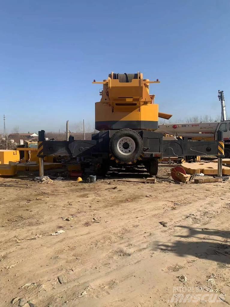 XCMG QY220 Mobile and all terrain cranes