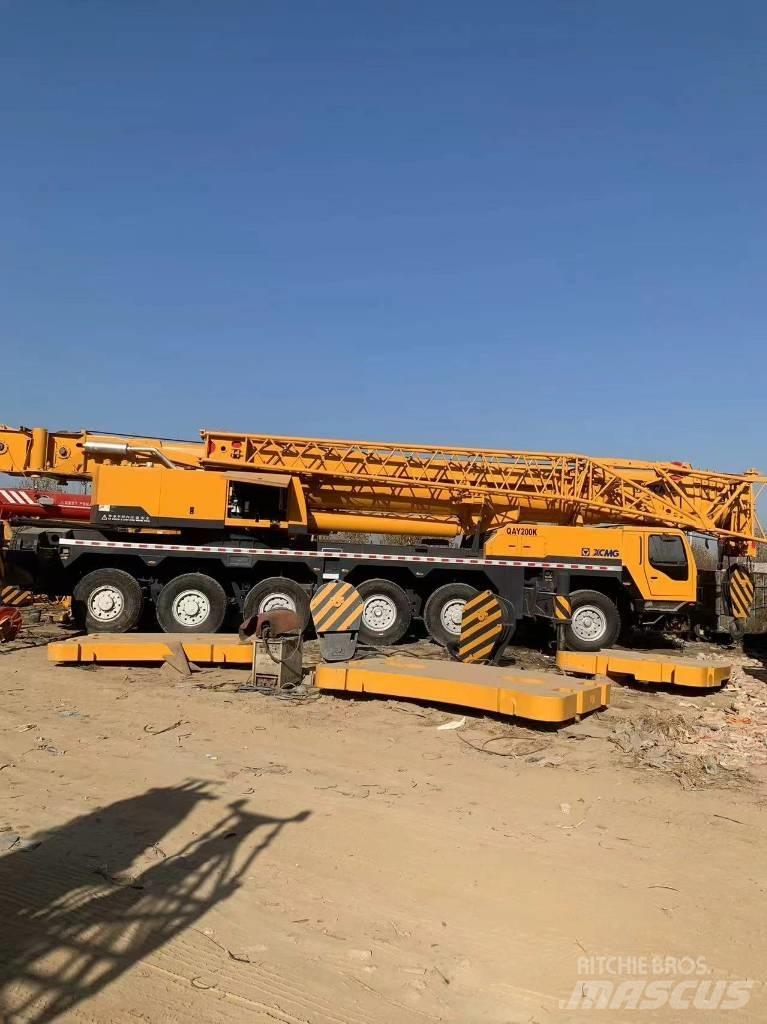 XCMG QY220 Mobile and all terrain cranes