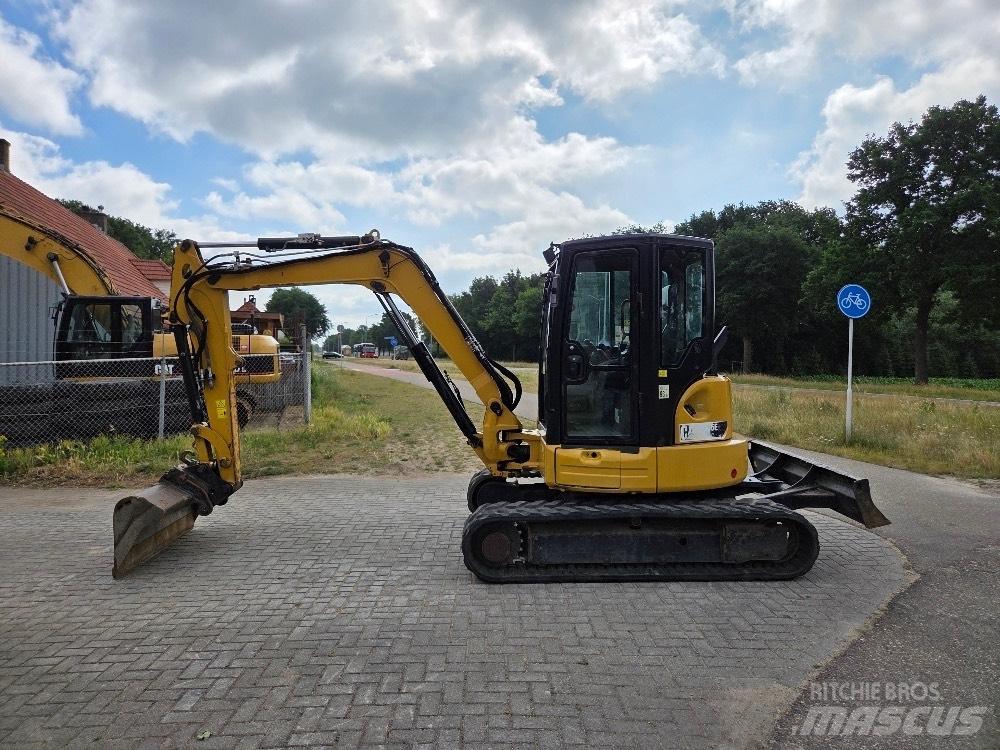 CAT 305E Mini Excavators <7t (Mini Diggers)