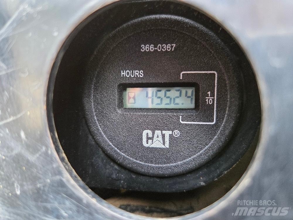 CAT 305E Mini Excavators <7t (Mini Diggers)