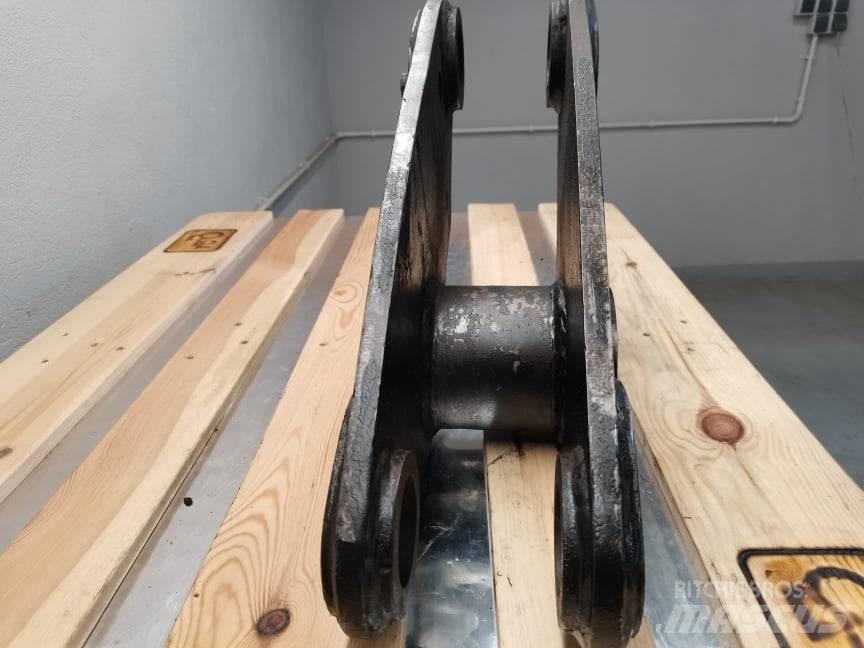 CAT TH 337 {Kiwak} Booms and dippers