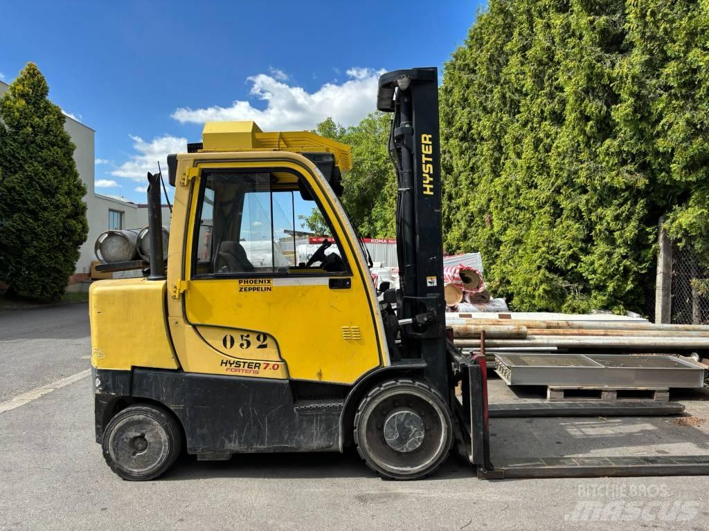 Hyster S 70 FT LPG trucks