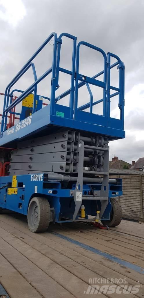 Genie GS 3246 Scissor Lifts