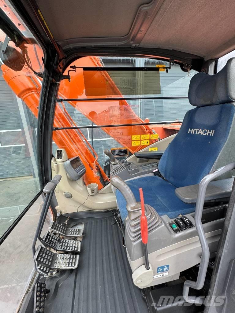 Hitachi ZX 250 LC-3 Crawler excavators