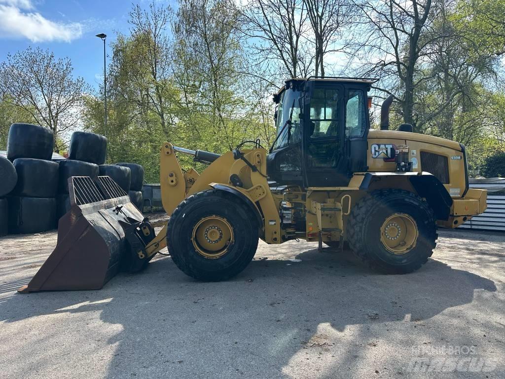 CAT 930M Wheel Loaders