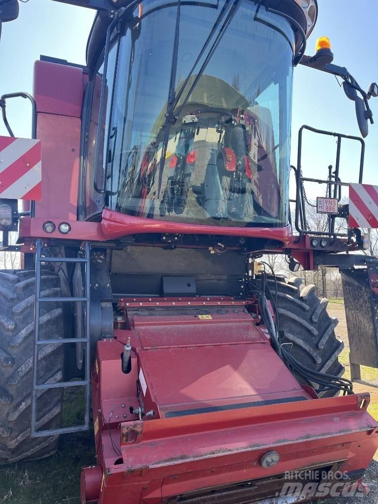 Case IH AF 5130 Combine Harvesters