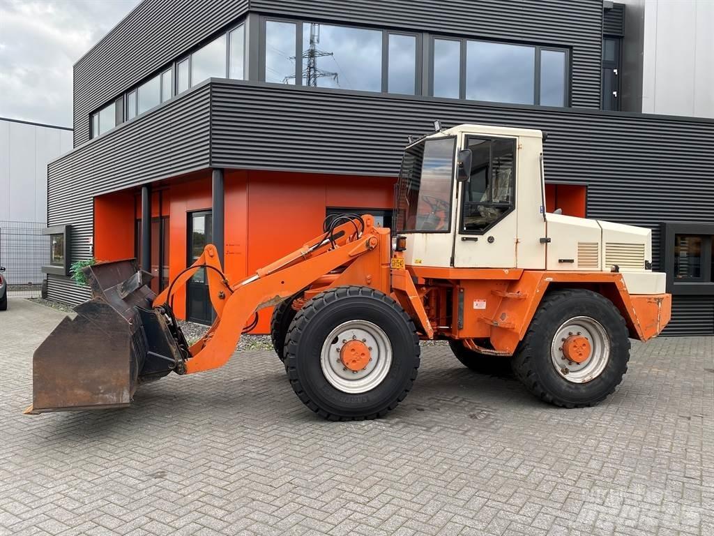 Schaeff SKS 661 Wheel Loaders