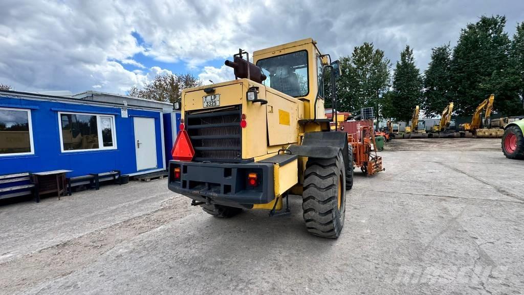 Komatsu WA 200 Wheel Loaders