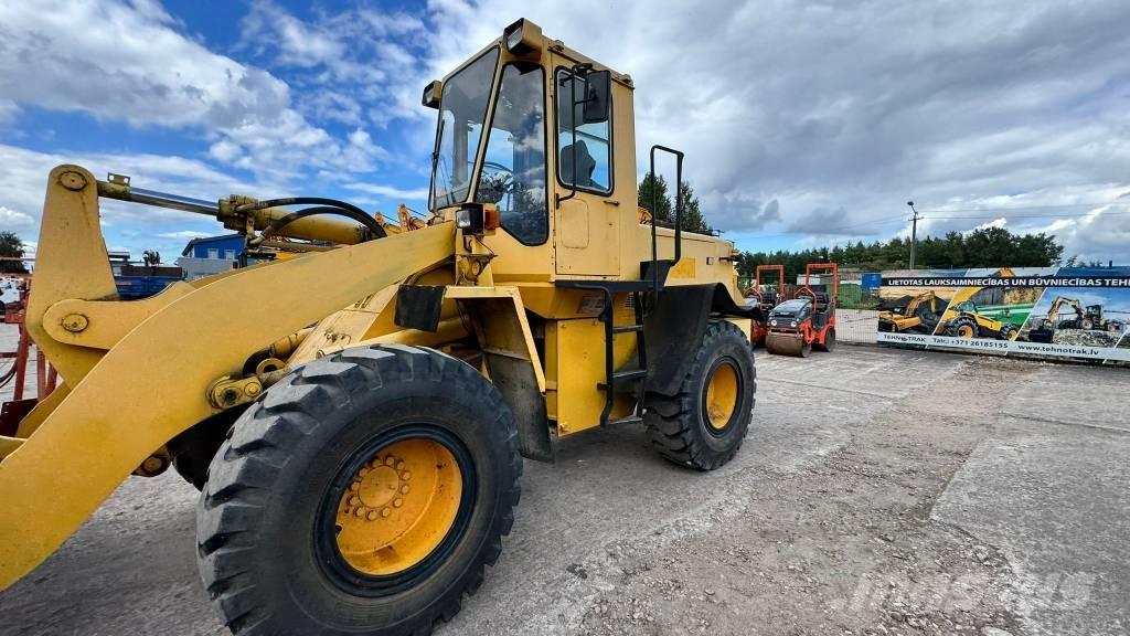 Komatsu WA 200 Wheel Loaders