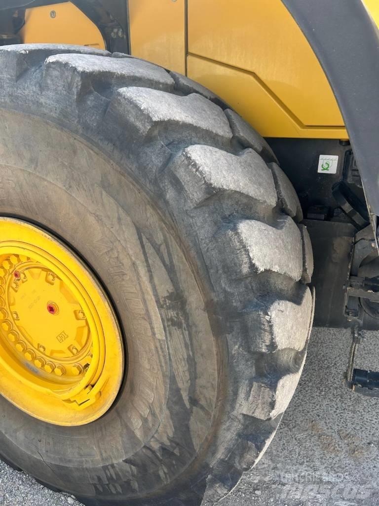 Komatsu WA 500-8EO Wheel Loaders