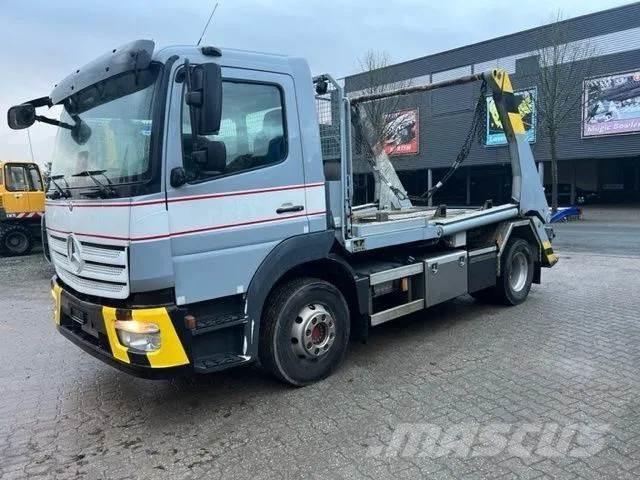 Mercedes-Benz 1327 Skip loader trucks